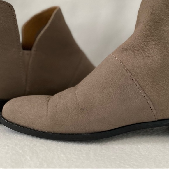 Lucky Brand Taupe Size 8M Nubuck Leather Booties - Picture 14 of 16